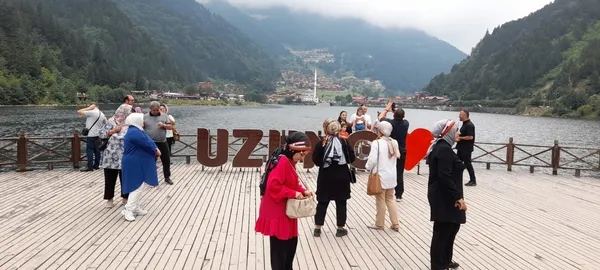 trabzon-havalimaninda-turizm-sezonu-yogunlugu-yasaniyor-ortadogu-ulkelerinden-gunde-21-ucak-inis-yapiyor-1720168483801.jpg