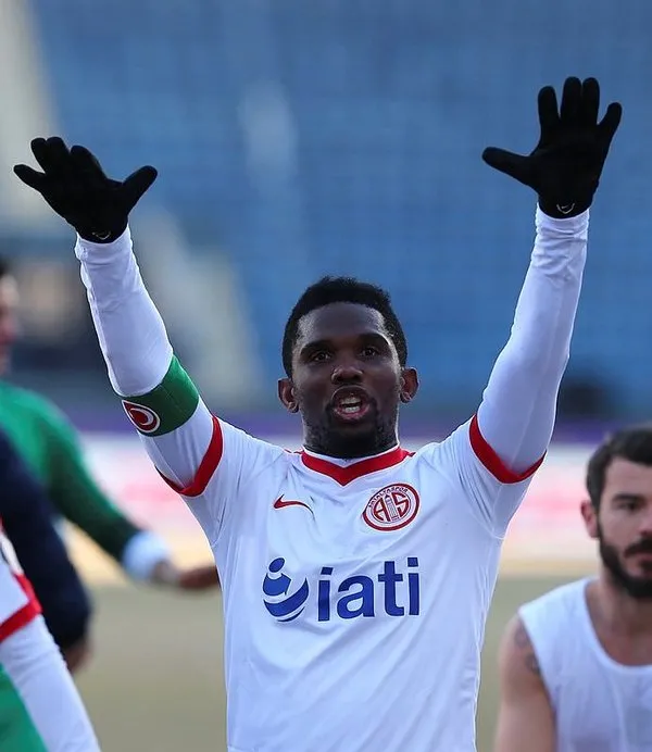 Eto'o'dan Türk bayraklı paylaşım