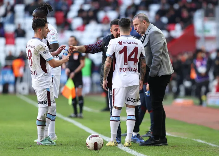 antalyaspor-trabzonspor-maci-icin-sozleri-bu-takima-yeni-bir-lider-lazim-1705304876517.jpg
