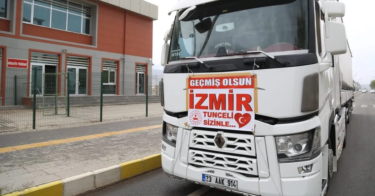 Tunceli Den Izmir E Bir Tir Deprem Yardimi Son Dakika Haberler