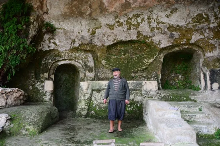 Mustafa amca 30 yıldır mağarada yaşıyor! Nedenini bakın nasıl açıkladı...