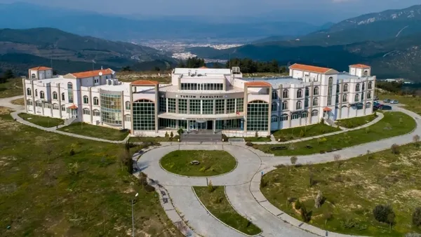 yerli-yapay-zekadan-su-alti-robota-turk-universitelerinden-bilimde-buyuk-hamle-1792837270203.jpeg Yerli yapay zekadan, su altı robota: Türk üniversitelerinden bilimde büyük hamle!