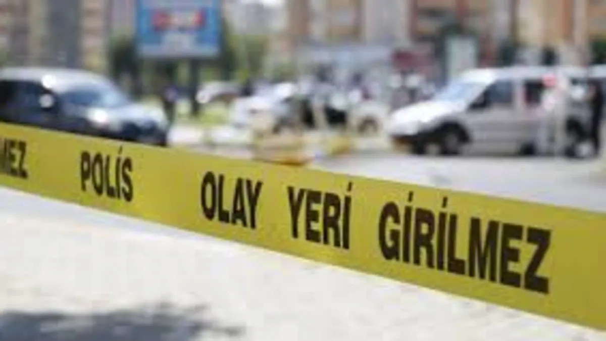 Diyarbakır'ın Çınar ilçesinde bir köy evinde başından vurulmuş halde bulunan genç kızın cansız bedeni.