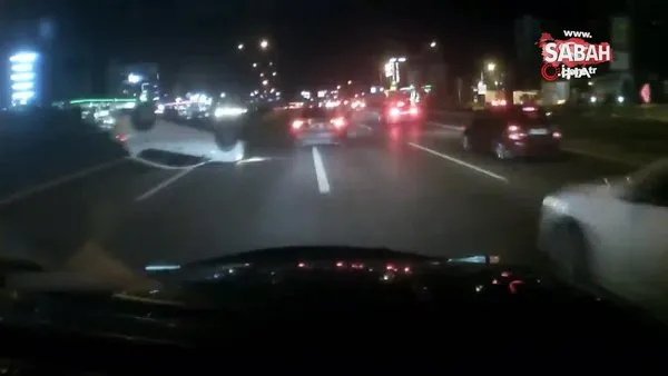 İstanbul E-5'te makas atan sürücü takla attı!