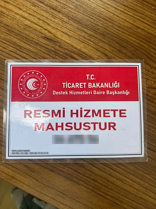 sevval-sahin-icindeydi-resmi-hizmete-mahsustur-kartiyla-trafige-cikilan-aracin-sahibiyle-ilgili-yeni-gelisme-1757581889516.jpeg Şevval Şahin içindeydi: Resmi hizmete mahsustur kartıyla trafiğe çıkılan aracın sahibiyle ilgili yeni gelişme!
