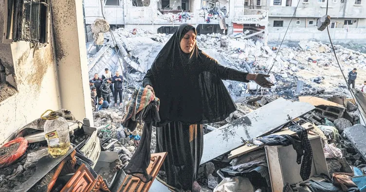 BM: Tam anlamıyla bir kıyım var