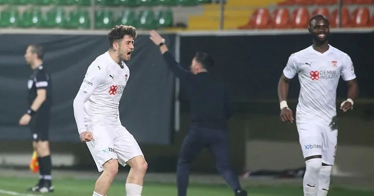 Son dakika Beşiktaş transfer haberleri: Beşiktaş’ın Kerem Atagan Kesgin transferinde Başkan Ahmet Nur Çebi devreye girdi!