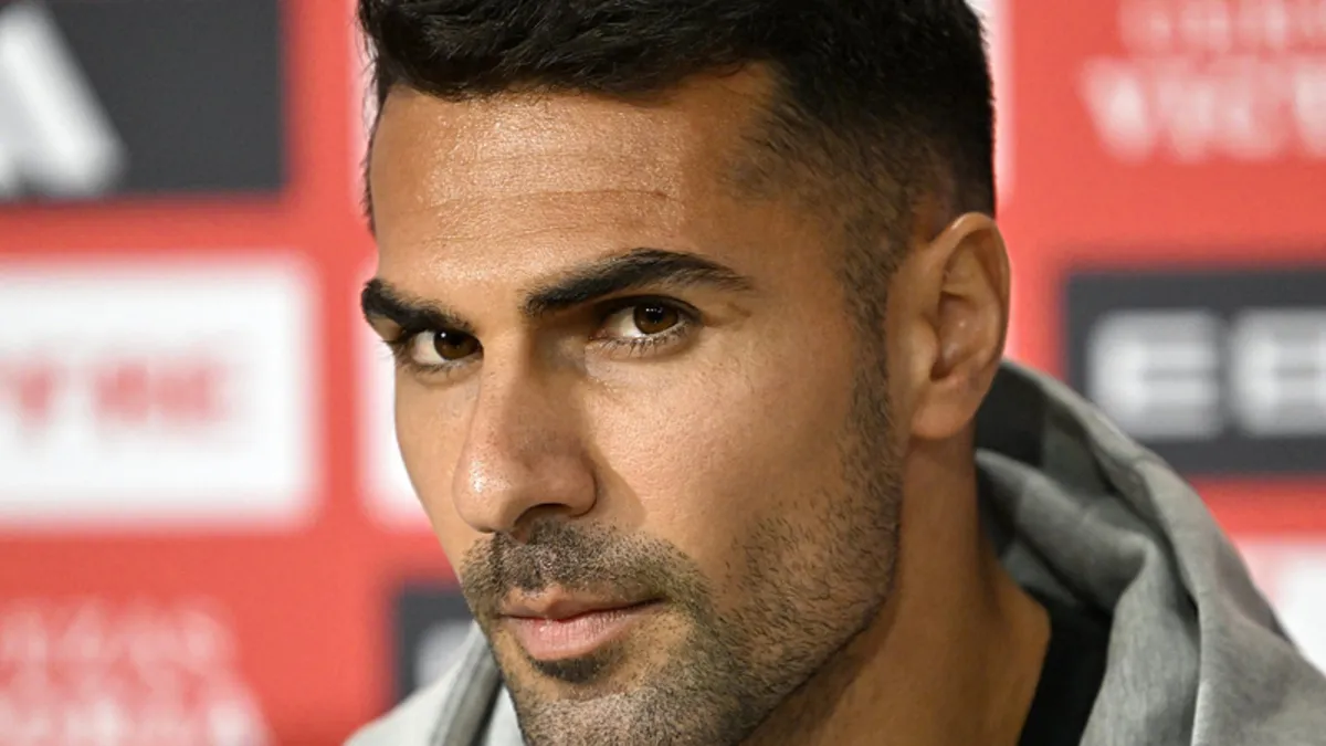 Milli futbolcu Zeki Çelik: “Hedefimiz Dünya Kupası’na gitmek” Milli futbolcu Zeki Çelik: “Hedefimiz Dünya Kupası’na gitmek”