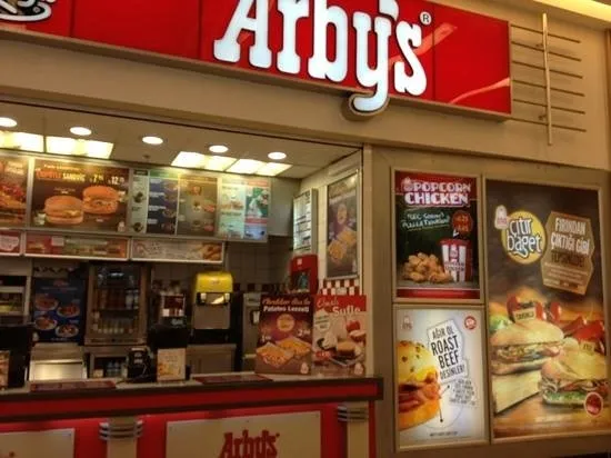 Gıda sahtekarları deşifre oluyor! Bakanlık yayınladı: Listede Türkiye’de yüzlerce şubesi olan hamburger zinciri de var...