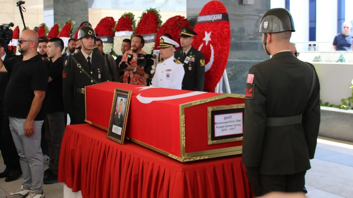 Şehit Piyade Uzman Çavuş Muhammed Emin Önk son yolculuğuna uğurlandı