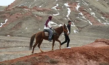Narman Peri Bacaları’nda atlı safari