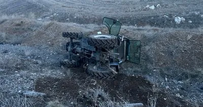 Sivas'ta devrilen traktöre duran TIR'a çekici arkadan çarptı: 1'i ağır, 3 yaralı #sivas