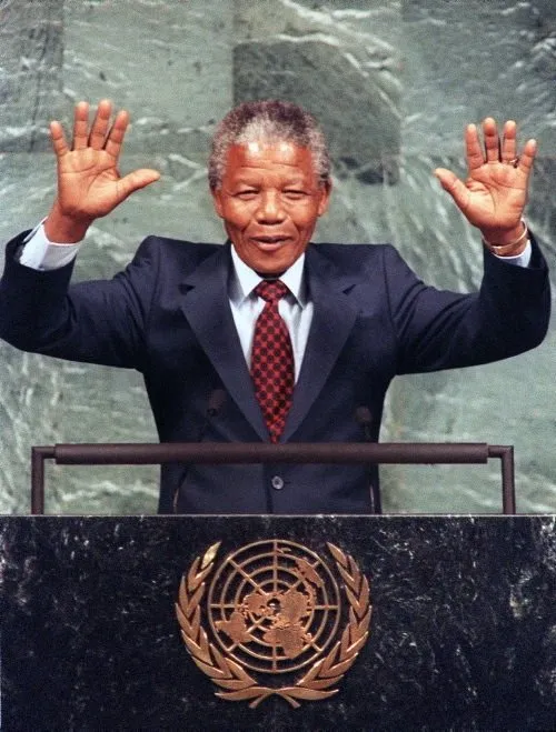 Afrika'nın kurtarıcısı: Nelson Mandela