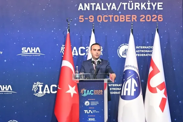 bakan-kacir-2027nin-ilk-aylarinda-ay-uzay-aracimizi-aya-gonderecegiz-1791123324309.jpg