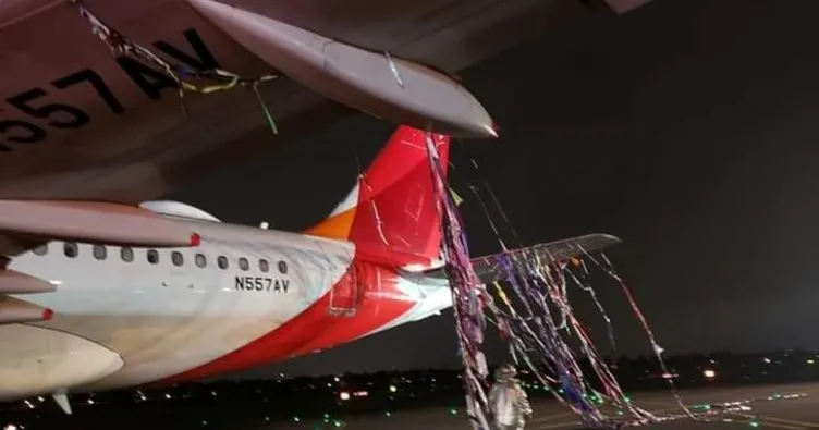 Yolcu uçağı balona çarptı