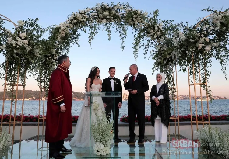 Amine Gülşe ve Mesut Özil'in düğününe ünlü isimler akın etti!