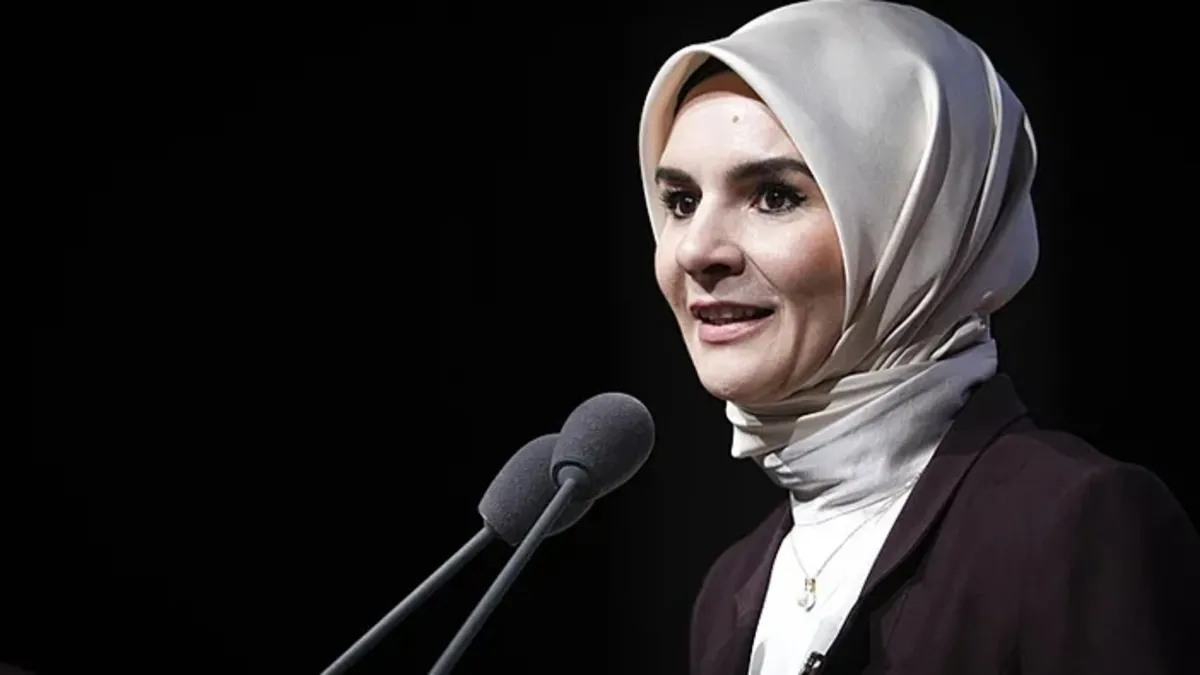 Aile ve Sosyal Hizmetler Bakanı Mahinur Özdemir Göktaş: “Çocuklarımızı algoritmaların insafına bırakamayız”