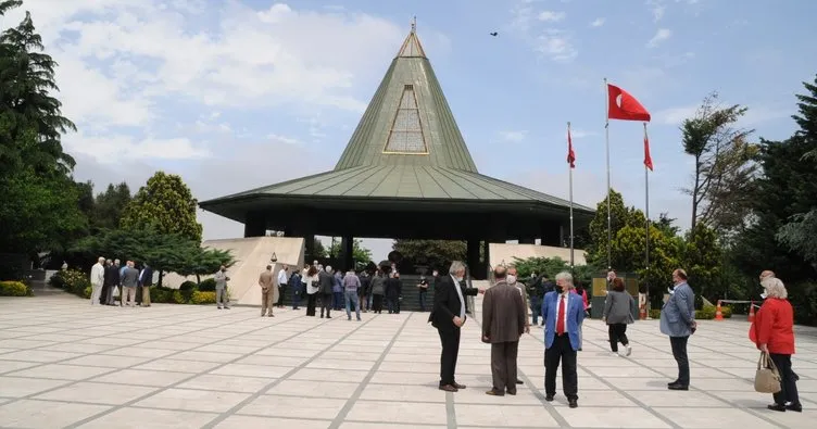 DP’liler 27 Mayıs’ın yıldönümünde Menderes ve arkadaşları anıp dua ettiler