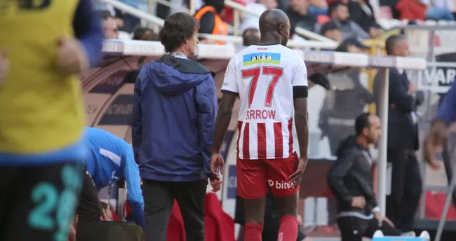 Sivasspor’da Burak Kapacak ve Modou Barrow sakatlandı Sivasspor’da Burak Kapacak ve Modou Barrow sakatlandı