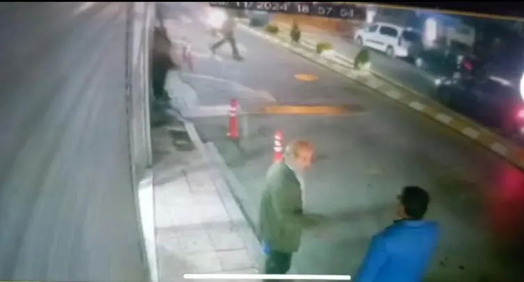 İstanbul Kağıthane’de motokurye kadına çarptı: O anlar kamerada!