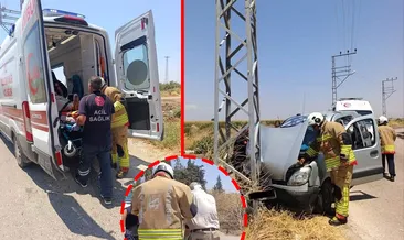 Hatay’da feci kaza! Araç direğe ok gibi saplandı: Yaralılar var! #hatay