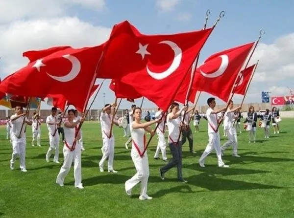 YARIN 19 MAYIS RESMİ TATİL Mİ? 19 Mayıs Atatürk’ü Anma, Gençlik ve Spor Bayramı resmi tatil mi, yarım gün mü, kamu kurumları kapalı mı olacak?