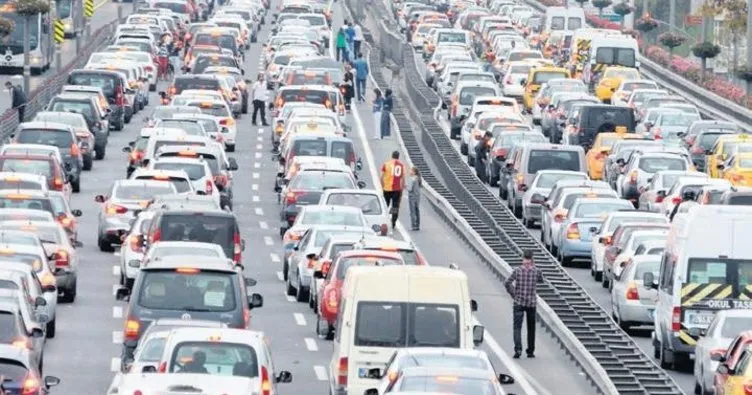 İstanbul trafiğinde bayram yoğunluğu