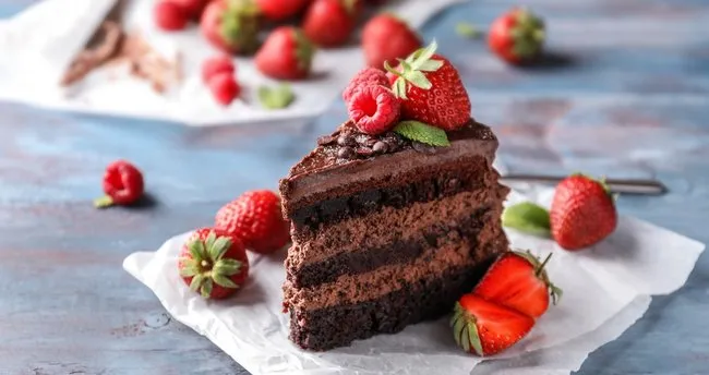 Pasta kreması tarifi Evde yaş pasta kreması nasıl yapılır? Tatlı