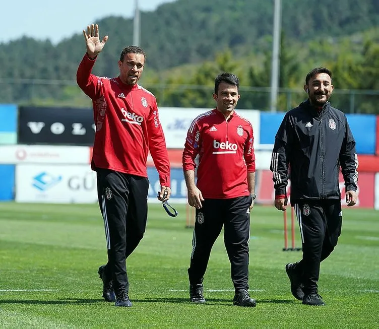 Son dakika: Beşiktaş’ta transfer hareketliliği! Oyuncuya yapılan teklif ortaya çıktı