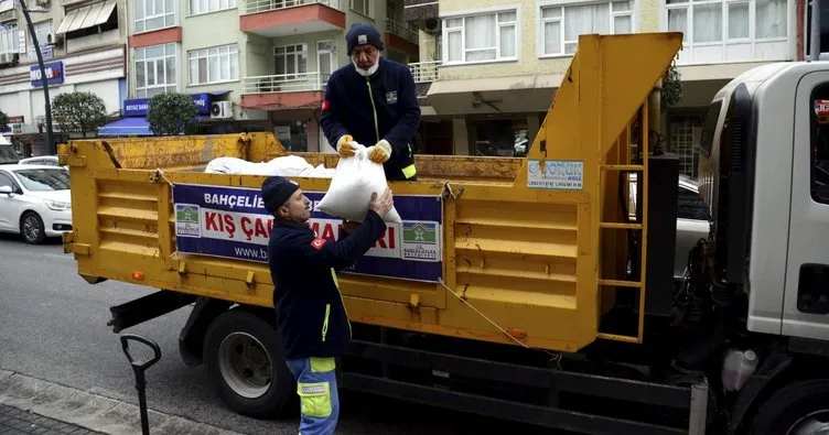 İstanbul’da kar alarmı: Esnaf ve sokak hayvanları unutulmadı