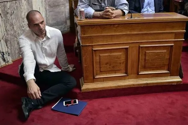 Yunan Maliye Bakanının çaresizliği