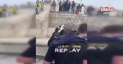 İsrailli holiganlar Atina’da bir kişiyi öldüresiye dövdü