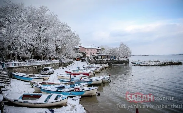 'Küçük Venedik' beyaz örtüsüyle ayrı güzel