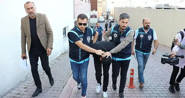 Genç kızı sokak ortasında öldürdü Genç kızı sokak ortasında öldürdü