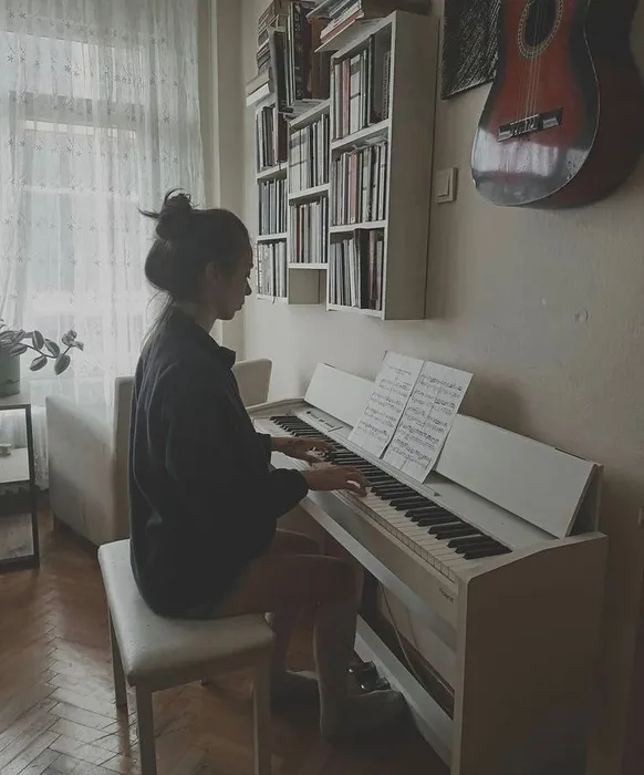 Müzik derneğinde TACİZ skandalı! Genç kızın adet döngüsünü bile istemiş