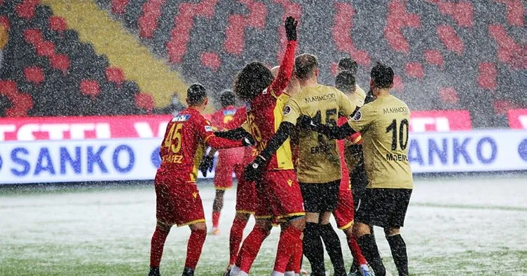 Son dakika: Yoğun kar yağışı etkili oldu! Süper Lig’de Gaziantep FK - Yeni Malatyaspor maçı ertelendi...