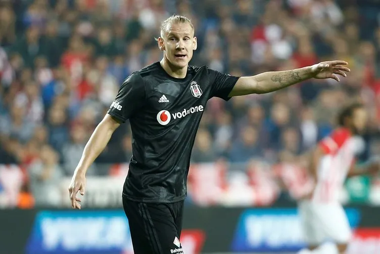 Son dakika transfer haberleri! Beşiktaş’ta Vida’ya Ada’dan çifte kanca