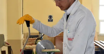 Fabrika gibi okul! Yıllık cirosu...