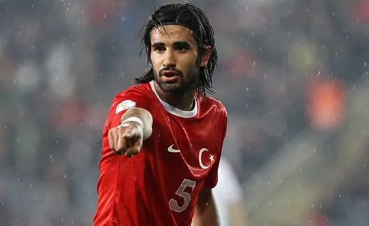 Twitter’da Alper Potuk geyikleri