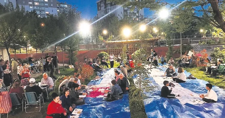 Çiğdem Mahallesi komşuluk sofrasında