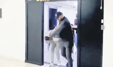 Ailesini katledip intihar süsü verdi