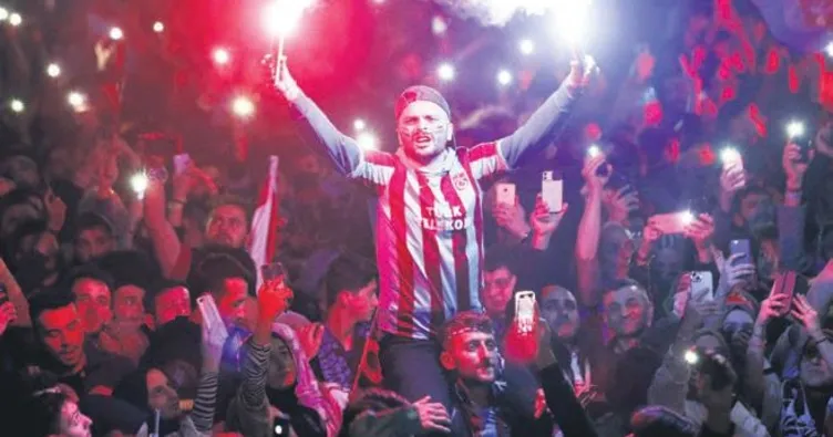 Dev kutlamada efsaneler buluşuyor