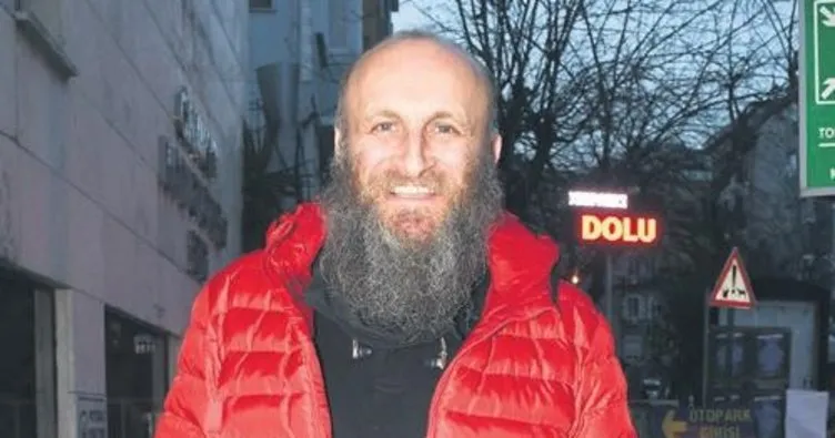 Şarkıcı oldu