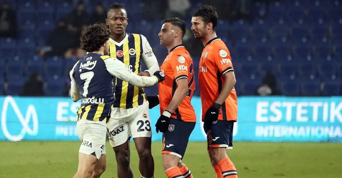 L’ancien joueur de Fenerbahçe, Serhat Akın, a critiqué Deniz Türüç !  “Y a-t-il un tel déshonneur ?”