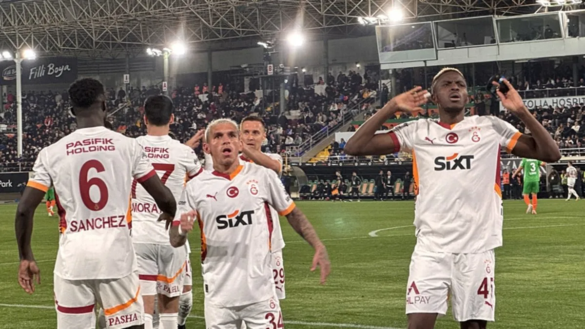 Lider Galatasaray, Süper Lig’de yarın Antalyaspor’u ağırlayacak! İşte detaylar… Lider Galatasaray, Süper Lig’de yarın Antalyaspor’u ağırlayacak! İşte detaylar…