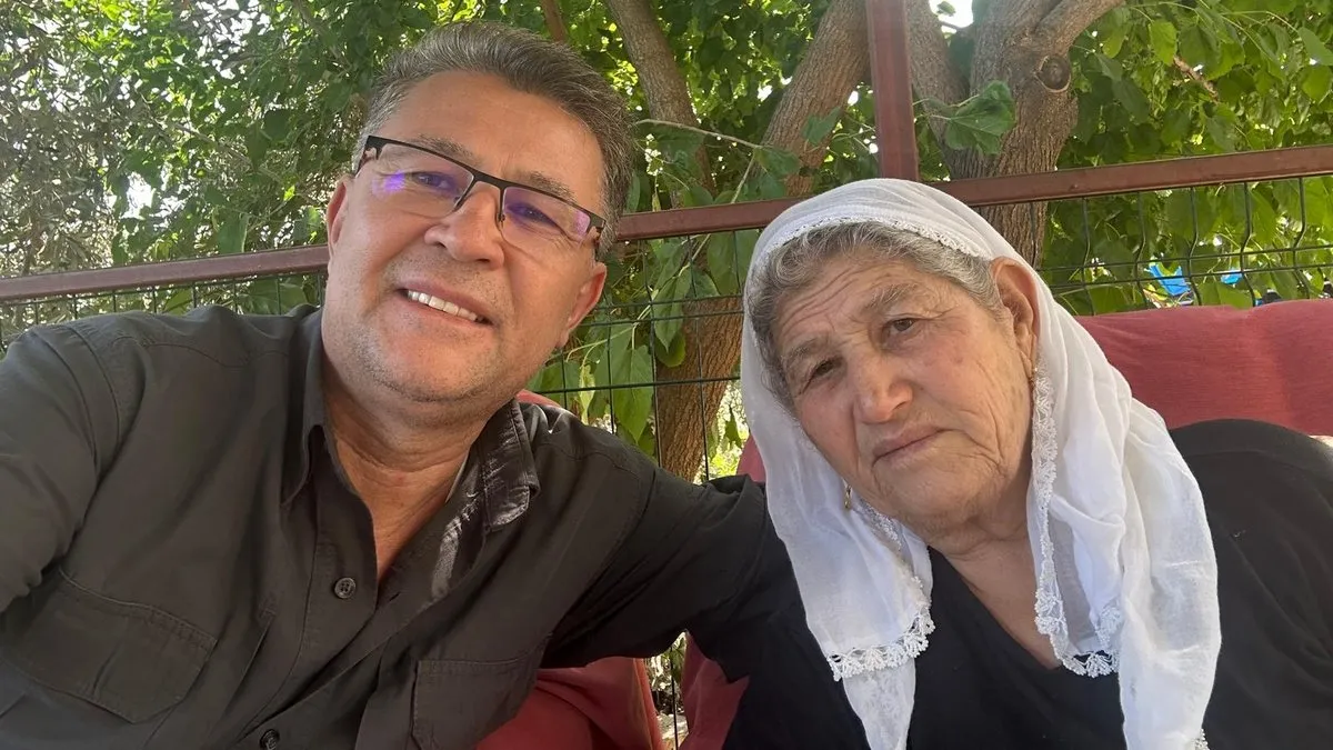 Türk Dil Kurumu Başkanı Prof. Dr. Osman Mert’in acı günü: Annesi hayatını kaybetti Türk Dil Kurumu Başkanı Prof. Dr. Osman Mert’in acı günü: Annesi hayatını kaybetti