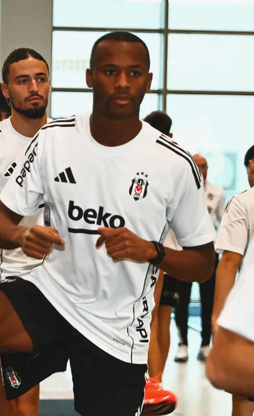 Beşiktaş salonda çalıştı!