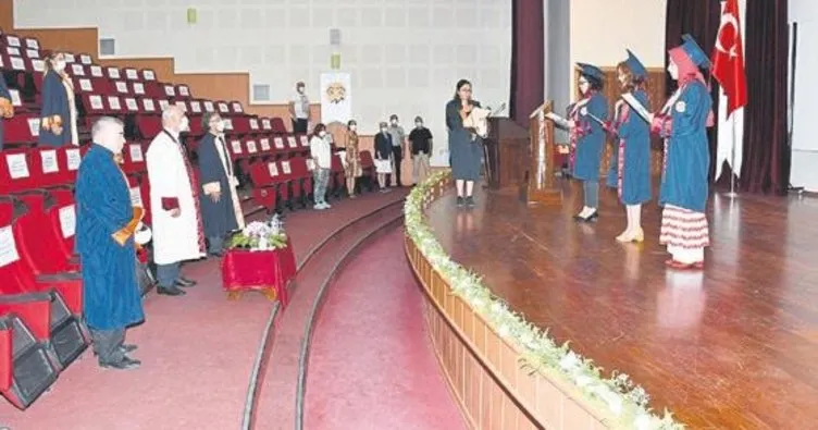 MEÜ Tıp Fakültesi’nde mezuniyet töreni