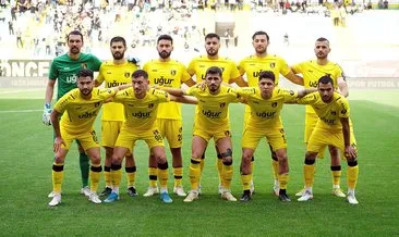 İstanbulspor Süper Lig yolunda finale kaldı! Bandırmaspor’un rakibi oldu