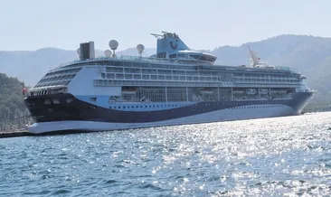 Dev kruvaziyer Marmaris’e demir attı